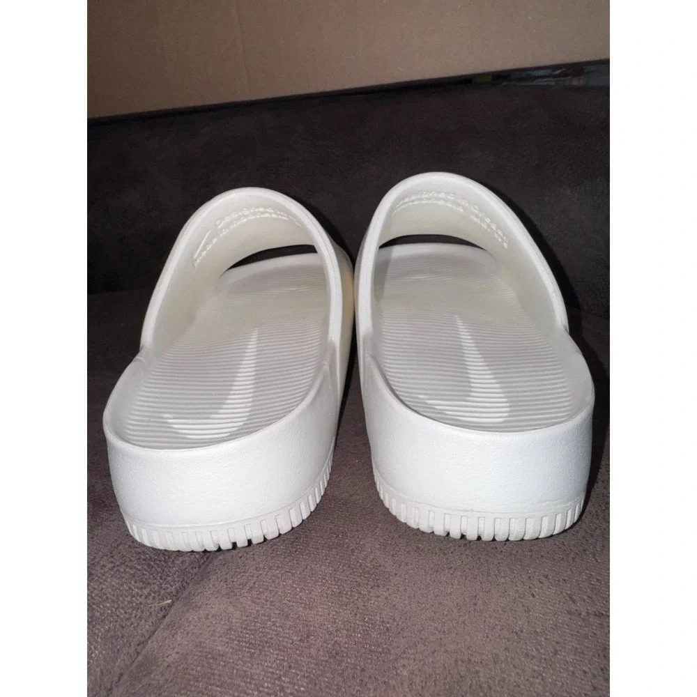 Nike calm slide